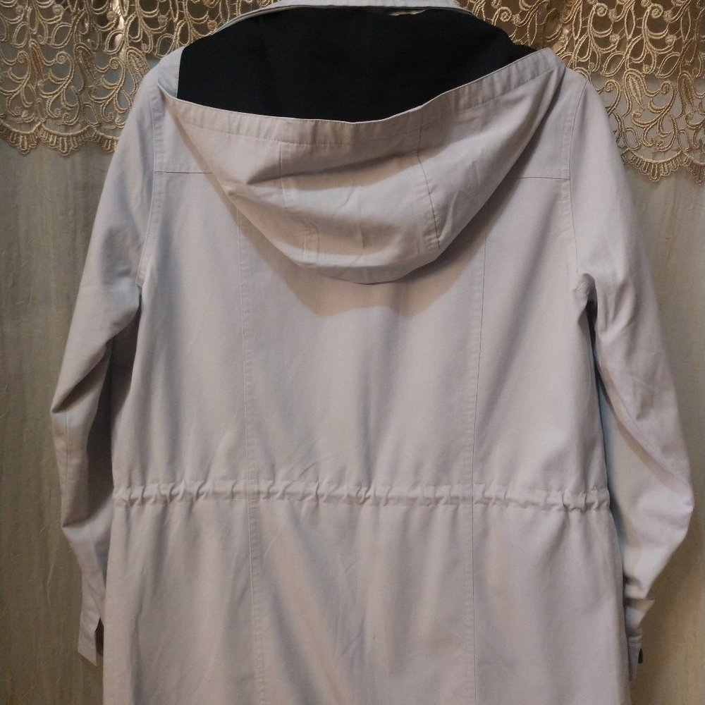Coat - Picture 6 of 12